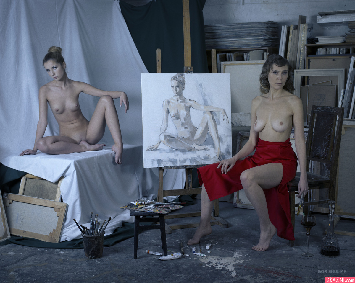 женщины позируют голыми художнику фото 6