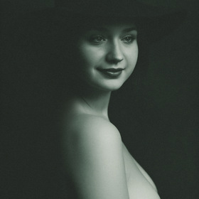 Nude Photo. ���� ��. ���� ��. **